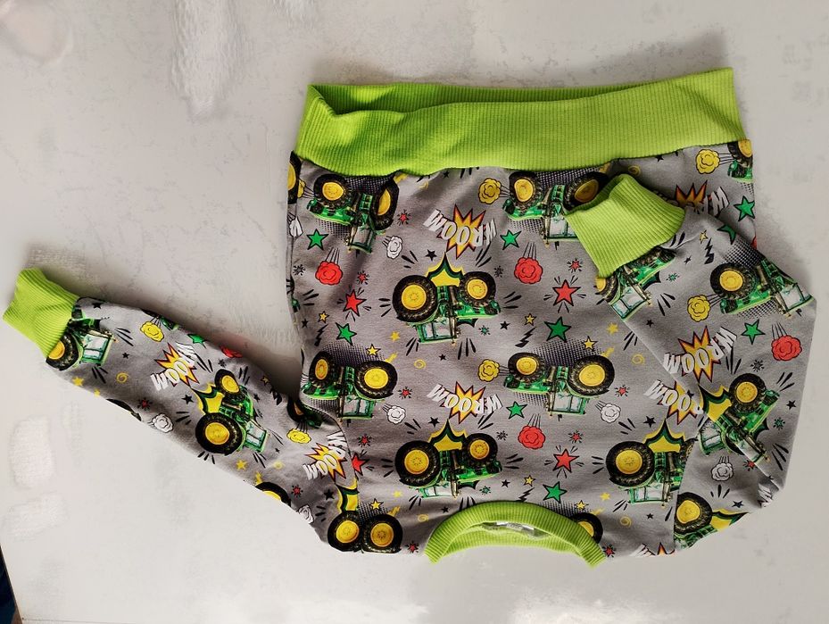 Bluza dla chłopca w traktory r. 86