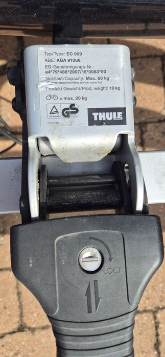 Thule EC909 bagażnik rowerowy na hak 4-rowery plus adapter ramy