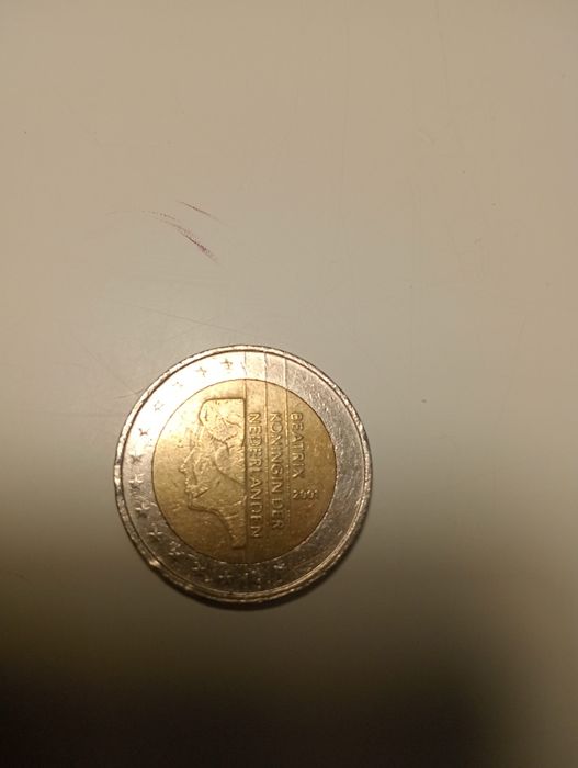 Moedas 2€ e 1€ raras