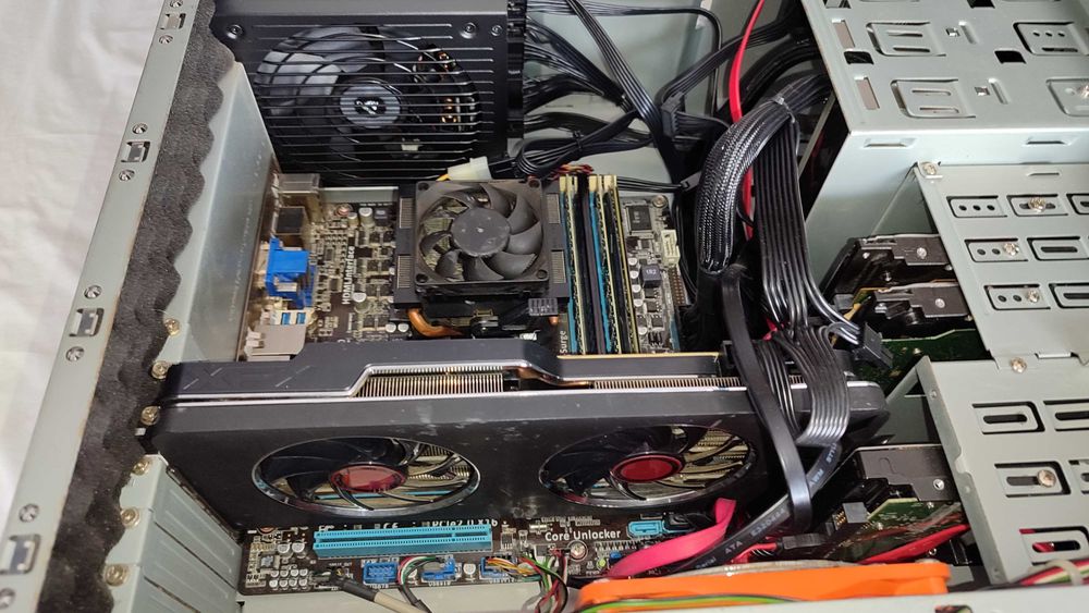 PC Gaming com  24GB Ram