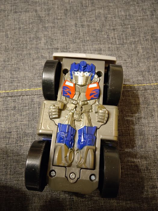 Optimus Prime Hasbro Transformers samochód interaktywny