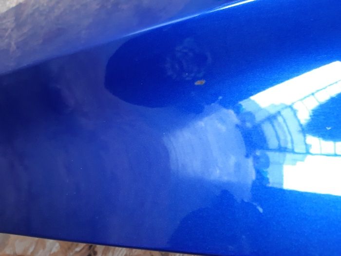 Maska Mazda 3 z grillem kolor niebieski
