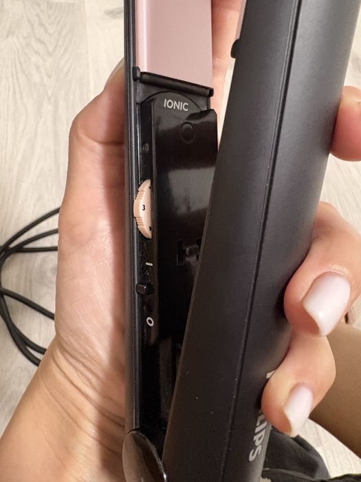 Утюжок для волосся Philips