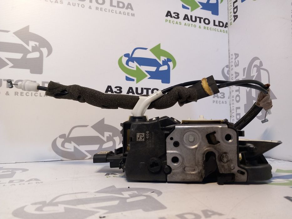 Fecho da porta frente esquerdo Citroen Berlingo Peugeot Partner