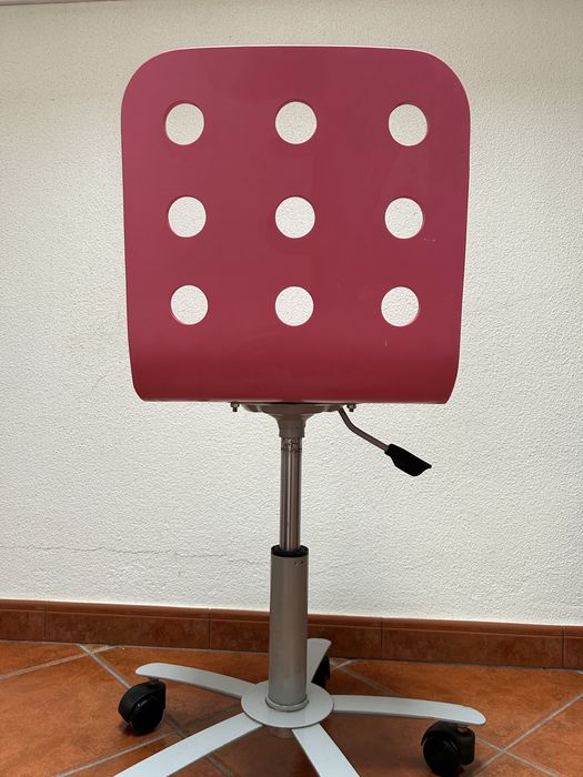 Cadeira escritório cor de rosa