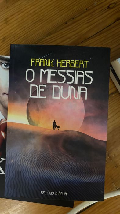 Livros novos em folha
