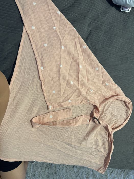 Накидка для годування та подушка 300 грн