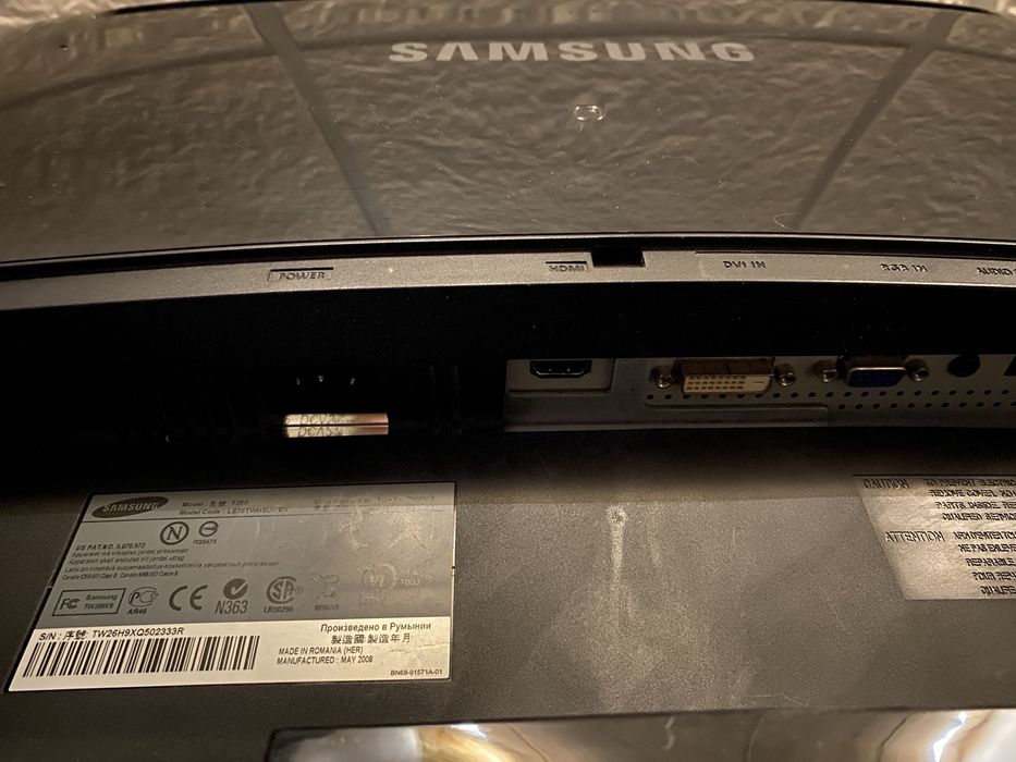 Monitores Samsung SyncMaster 25.5