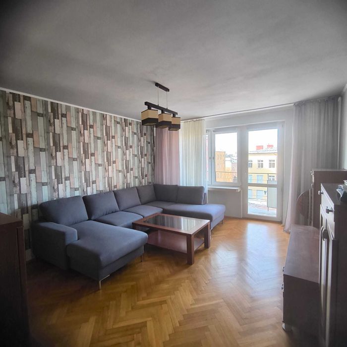 Mieszkanie 51 m² 2 pokoje, kuchnia, balkon, blisko UM