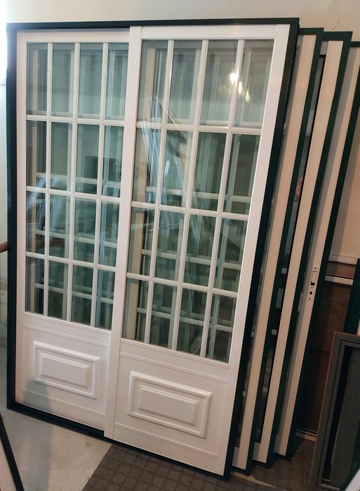 DIVERSAS - Janela Aluminio Vidro Duplo - Porta/Sacada