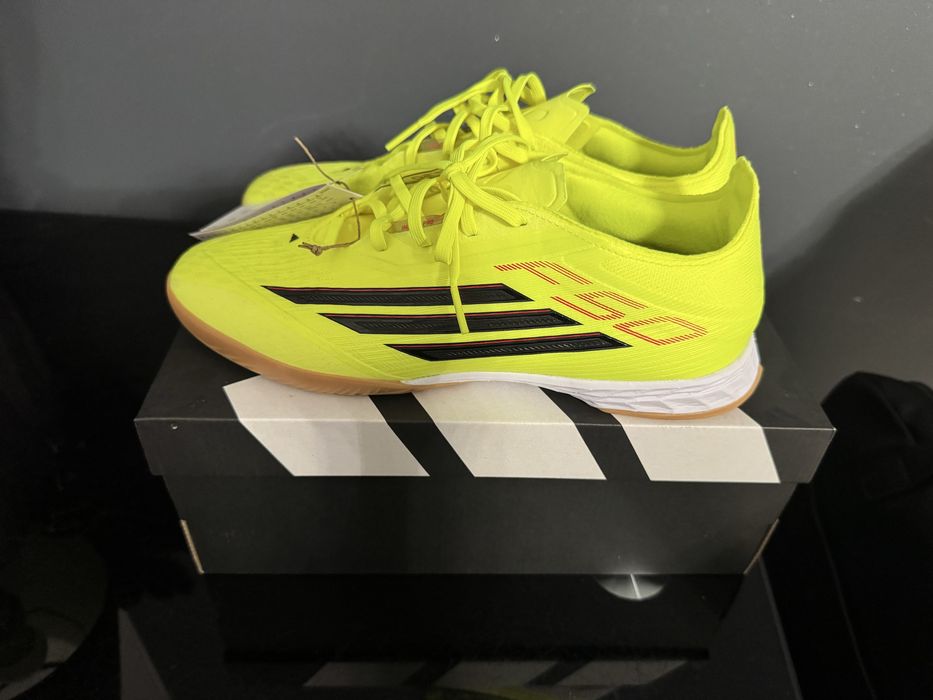 Buty halowe Adidas F50 PRO IN r.42