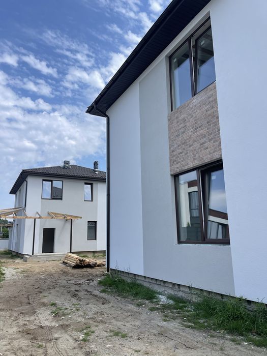Продам комфортний будинок з великою терассою Крюківщина