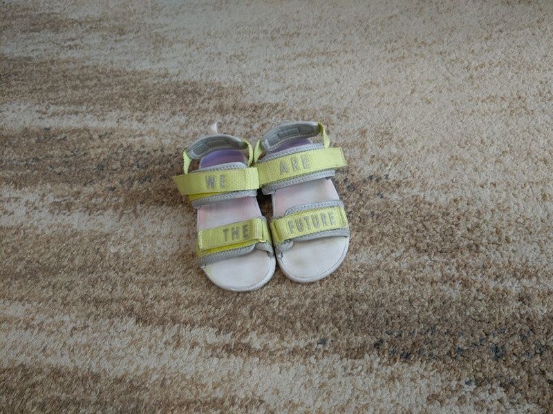 Sandały na rzepy h&m 28