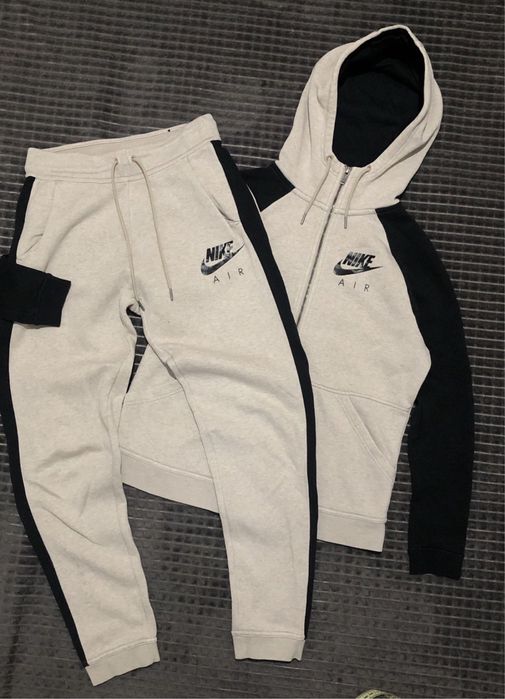 Спортивний костюм