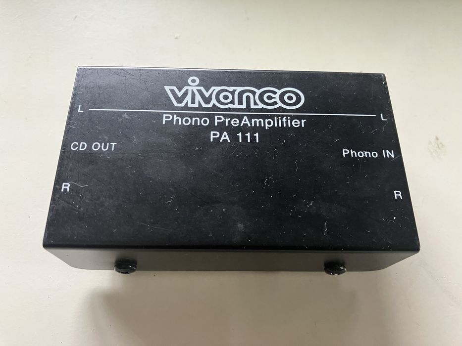 Gira discos e pré amps