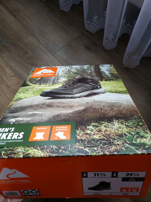 Взуття 45 р чоловічі 29,5 см шкіра Срочно! теплі ботінки кросівки