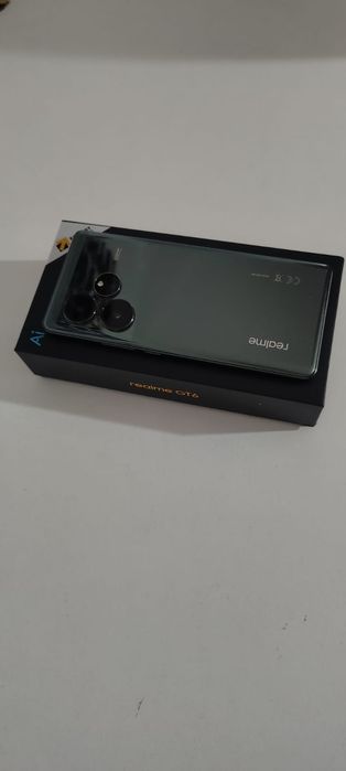 Realmi gt6  jak nowy