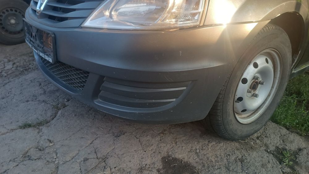 Бампер dacia logan renault logan  крила