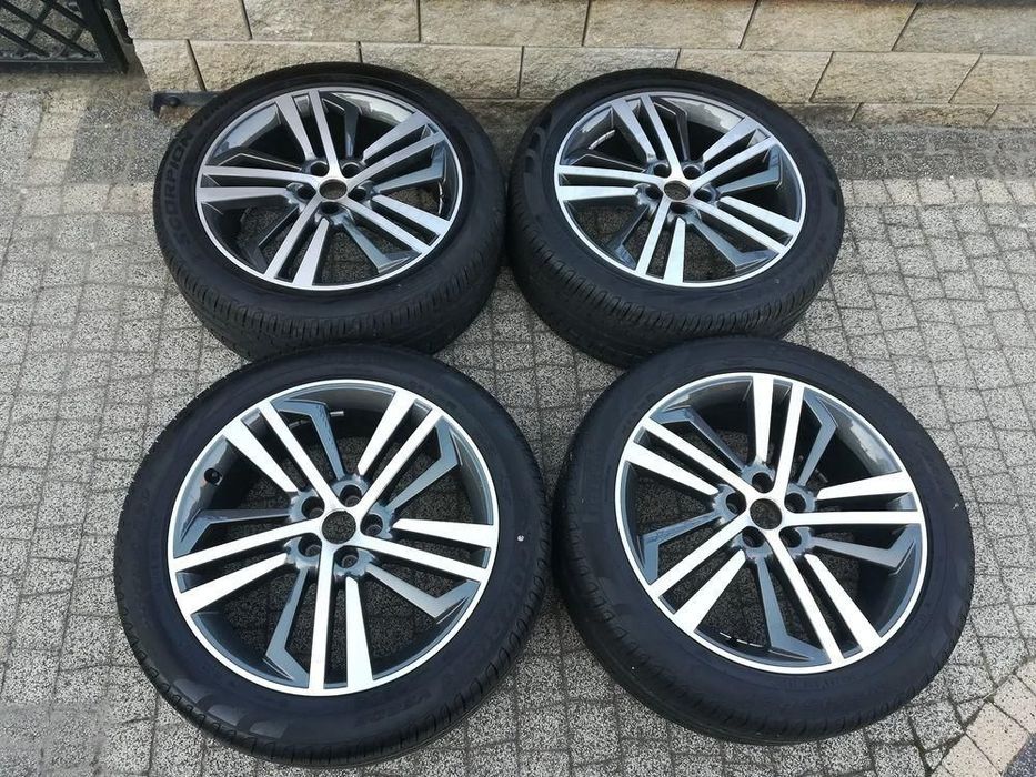 Audi SQ5 Q5 80A Koła 20" 255/45r20 Felgi 8.0Jx20H2 Opona Lato Pirelli