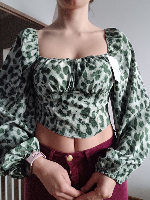 Bluzka hiszpanka nowa s