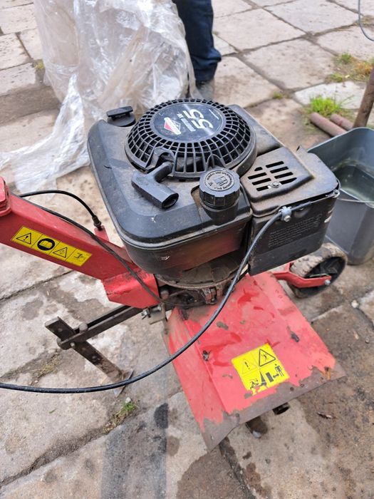 Glebogryzarka Robix ROBI-156 Made in Hungary Briggs & Stratton 5.5 HP