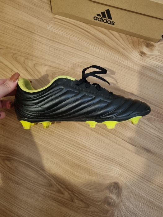 Buty piłkarskie chłopięce adidas rozmiar 36 2/3
