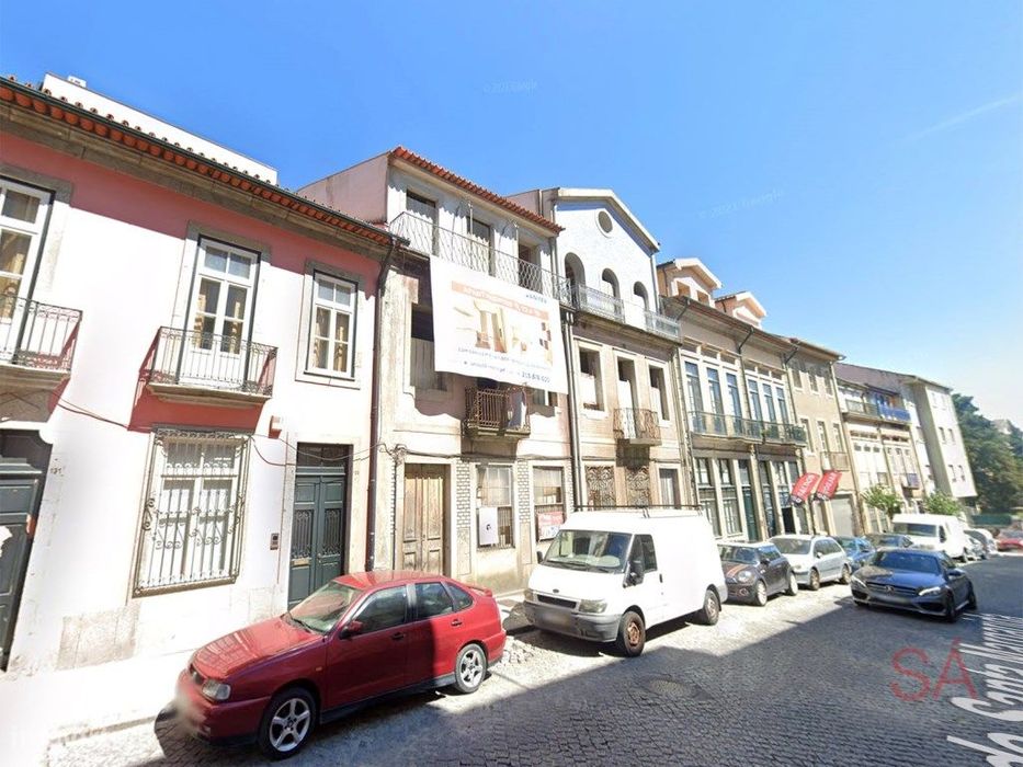 Apartamento T3 novo com lugar de garagem no centro de Braga, na Rua...