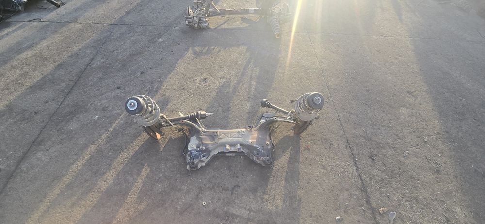 Belka przód sanki mcperson zwrotnica Citroen C4 Grand Picasso 2011r