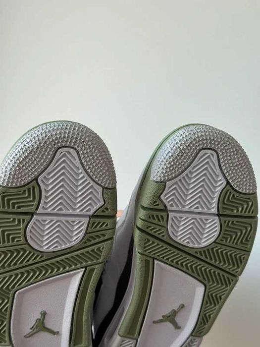 Nike „Oil Green” AIR Jordan 4 R.40
