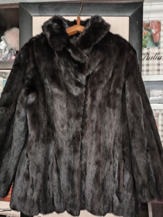 Продаж шуб натуральних  норки