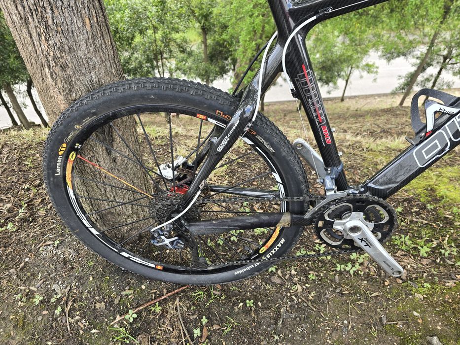 Btt carbono super equipada L barataa