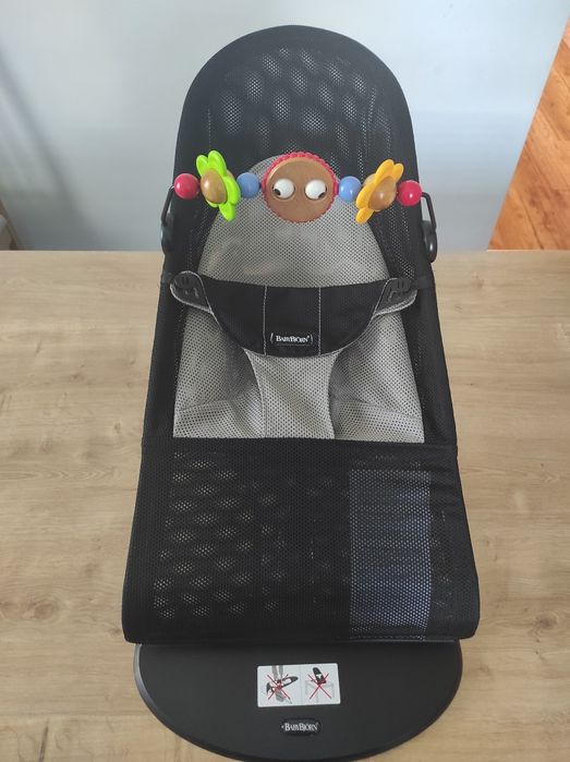 Leżaczek Bujaczek Babybjorn Mesh