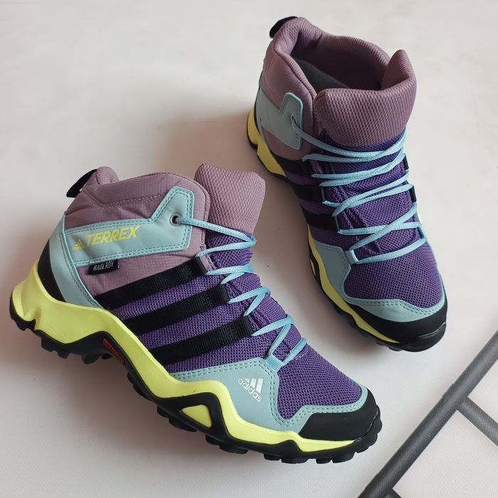 оригінальні унісекс Adidas  Terrex р39.5 довжина устілки по факту 25см