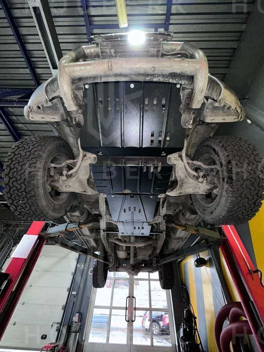 Захист двигуна Mitsubishi L200 (2006-2015) Защита двигателя ТМ HOUBERK