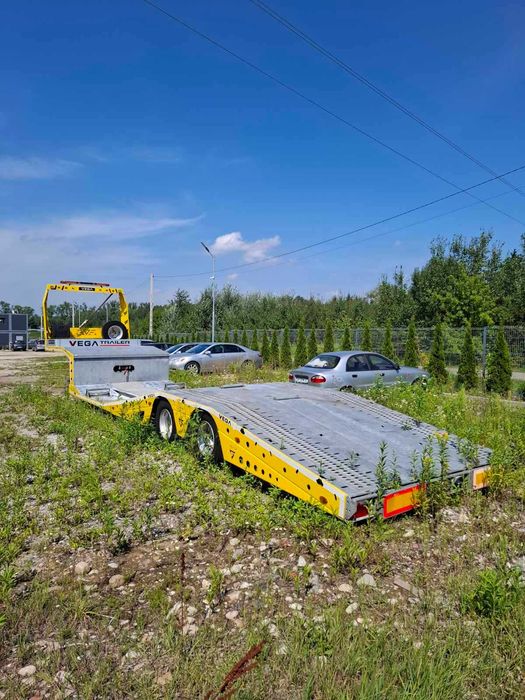 Do wynajęcia laweta 2-osiowa – solidna i gotowa do pracy!