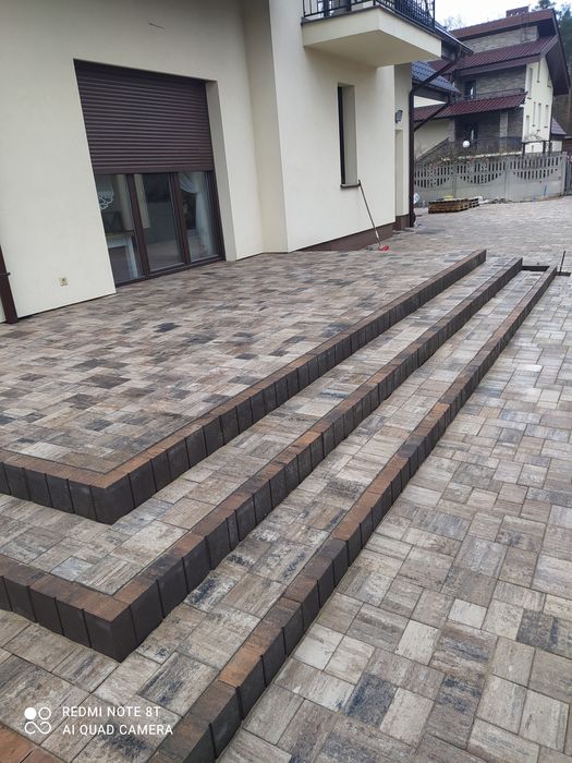Układanie kostki brukowej brukarstwo,