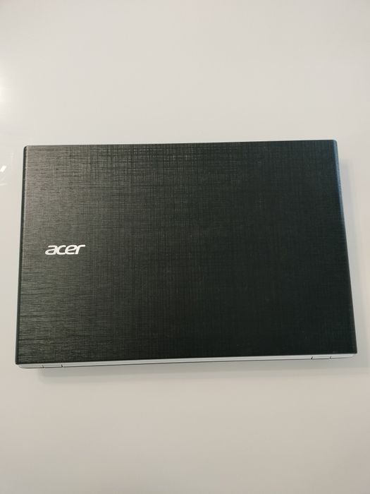 Acer Aspire E5-573 - uszkodzony / do

naprawy