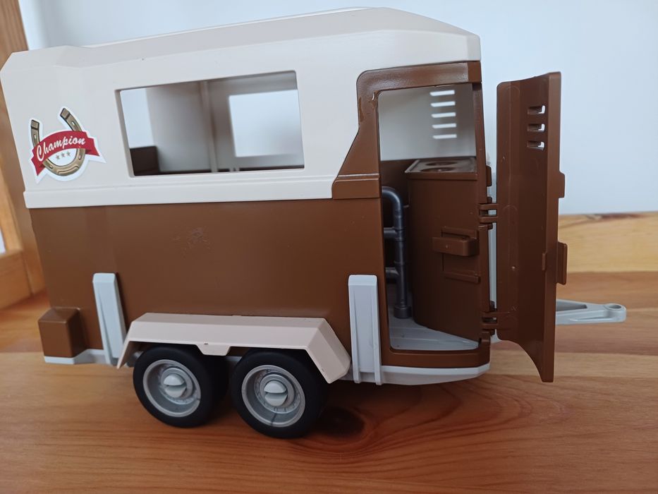 Przyczepa dla figurek koni Schleich oryginał Schleich