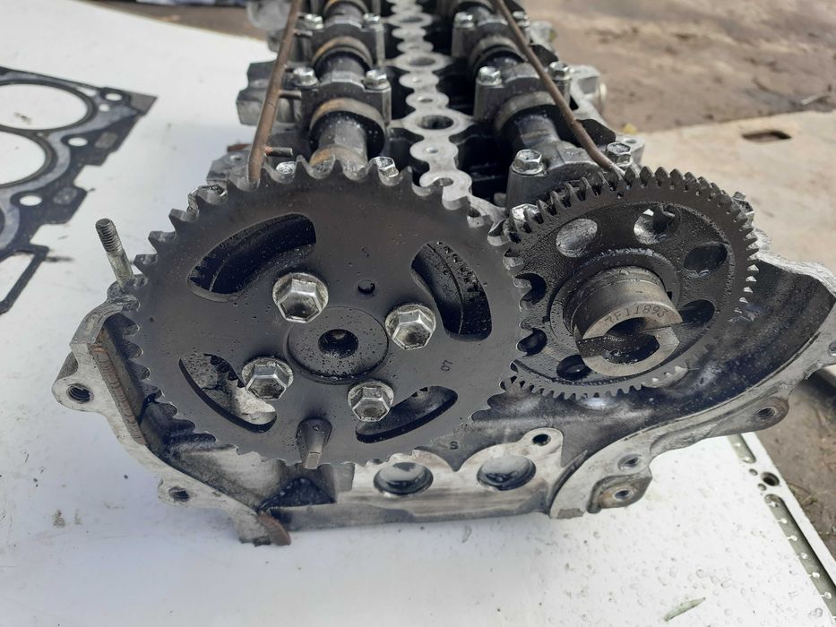 ГБЦ головка блока Тойота Авенсіс т25 2.2 дкат d-cat 177 ph 2AD-FHV