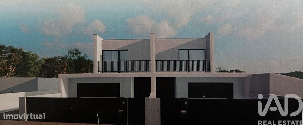Casa / Villa T3 em Perelhal de 235,00 m2