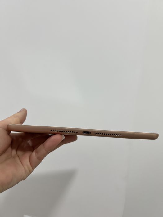 iPad 6, 32 GB, Wi-Fi. Айпад 6 на 32 гб.