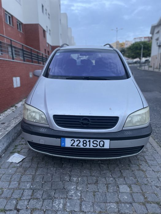 Vendo Opel  zafira Comfort diesel