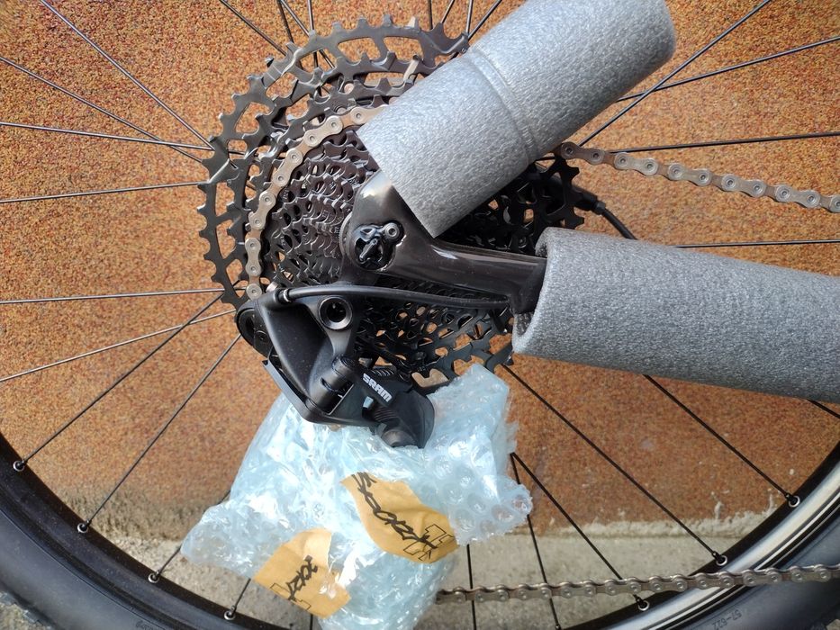 Focus Raven 8.6 carbon. Karbonowa rama