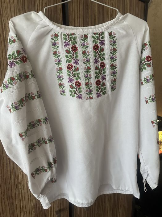 Продам Вишиванку.