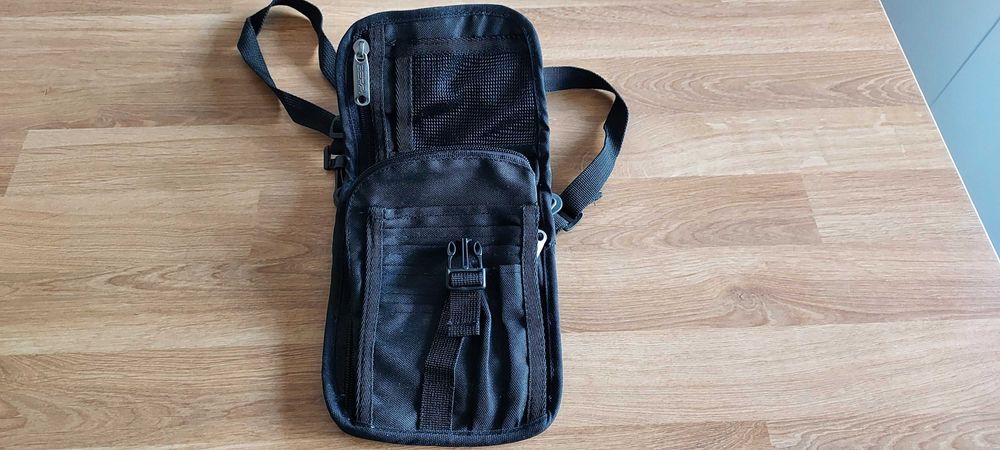 Vende bolsa tira colo Beppi