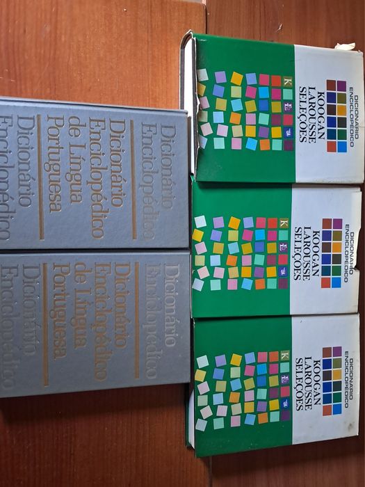 Vários Dicionários