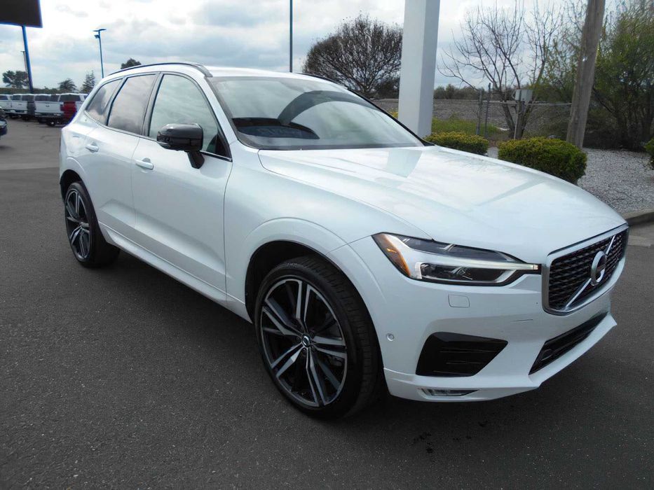 Volvo XC60 T6 R-Design      2020