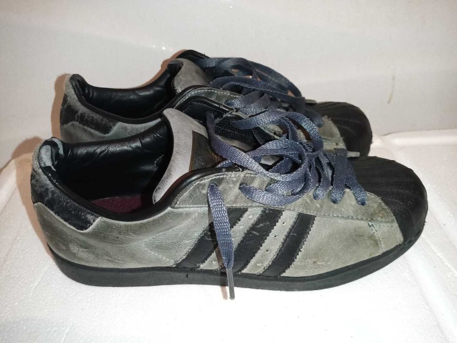 Ténis Adidas Superstar 82 cinzentos