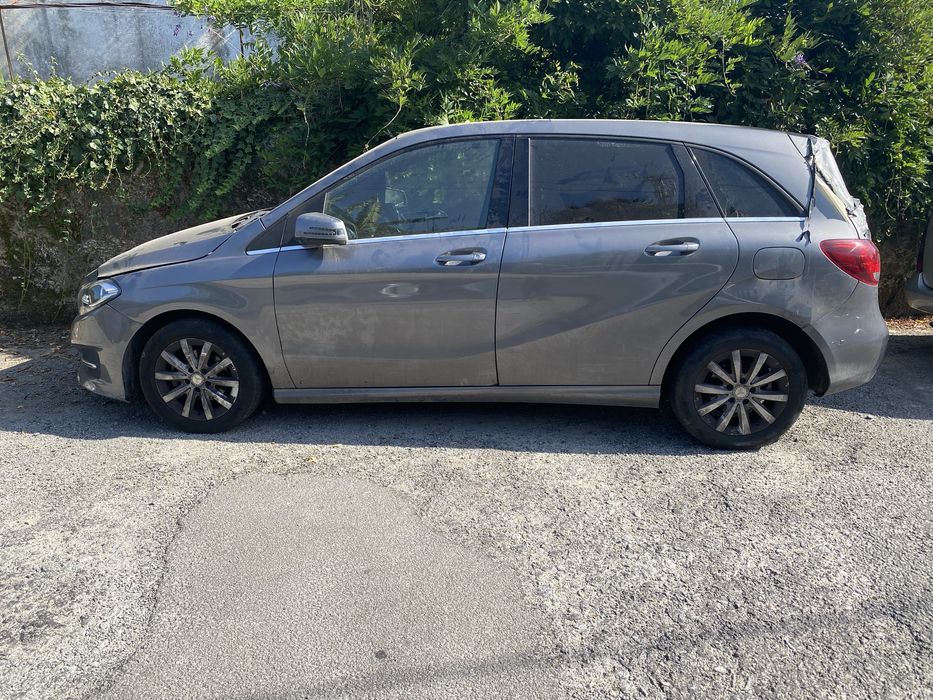 MERCEDES B 180 CDI  ANO 2016