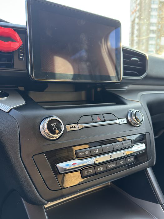 Продам Ford Explorer XLT